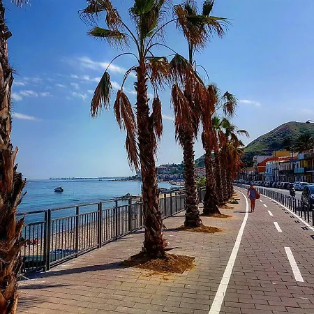 La Paciota - A 2 Passi Dal Mare Mesina